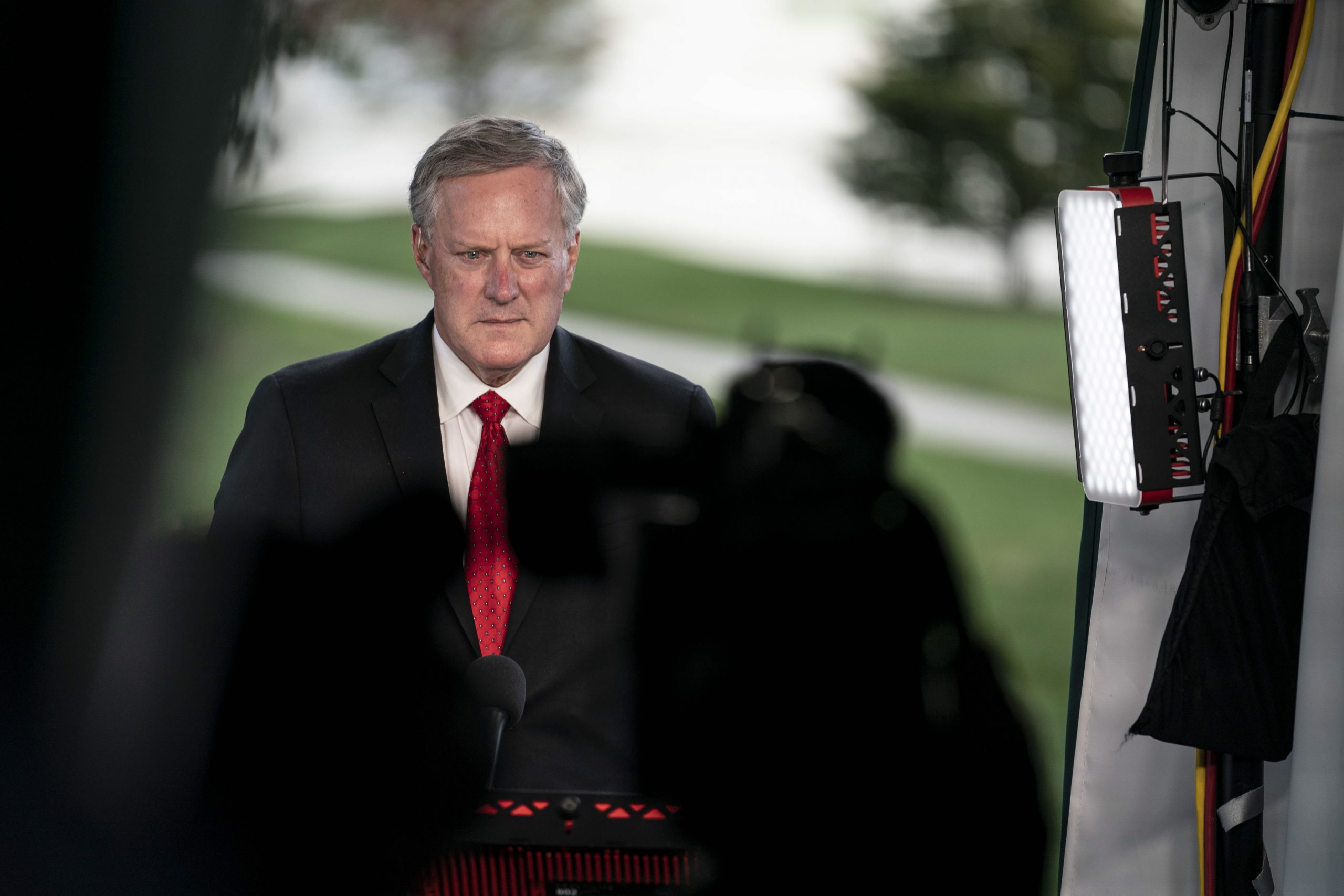 epa08727989 White House Chief of Staff Mark Meadows participates in a television interview outside of the West Wing where US President Donald Trump worked from the Oval Office as he recovers from coronavirus at White House in Washington, DC, USA, 07 October 2020  EPA/SARAH SILBIGER / POOL