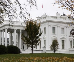 epa08816038 The North Lawn of the White House is seen during rainfall in Washington, DC, USA, 12 November 2020. US President Donald J. Trump continues to deny his loss to US President-elect Joe Biden in the 2020 presidential election.  EPA/MICHAEL REYNOLDS / POOL