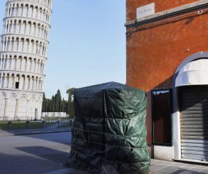 epa08841394 View of an empty Miracle square with the leaning tower of Pisa as the Tuscany Region was declared as a 'red zone' during the second wave of the Covid-19 Coronavirus pandemic, Italy, 25 November 2020. The Italian regions of Calabria, Lombardy, Piedmont, Val d'Aosta, Puglia, Basilicata, and Sicily went into a soft lockdown as the government's three-tiered system to combat the spread of COVID-19 came into force. These regions have the toughest restrictions under this system after being classed as high-contagion-risk red zones.  EPA/FABIO MUZZI