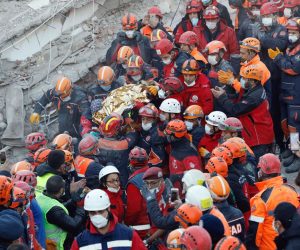epa08792665 A handout photo made by the Istanbul Fire Department shows rescue workers carrying three-year-old girl Elif Perincek as they pull her out from the rubble of a building 65 hours after it collapsed during a 7.0-magnitude earthquake, at Bayrakli district in Izmir, Turkey, 02 November 2020. According to latest reports, at least 83 people died and more than 900 were injured in the earthquake that hit the Aegean Sea on 30 October 2020.  EPA/ISTANBUL FIRE DEPARTMENT HANDOUT  HANDOUT EDITORIAL USE ONLY/NO SALES