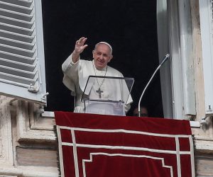 epa08850360 Pope Francis delivers the Angelus prayer from the window of his office at Saint Peter's Square in Vatican City, 29 November 2020.  EPA/FABIO FRUSTACI