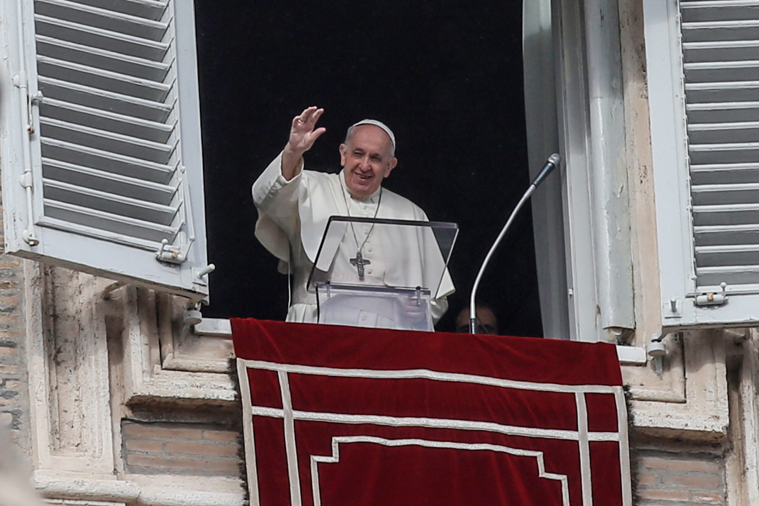 epa08850360 Pope Francis delivers the Angelus prayer from the window of his office at Saint Peter's Square in Vatican City, 29 November 2020.  EPA/FABIO FRUSTACI