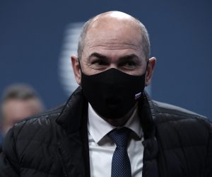 epa08874241 Slovenian Prime Minister Janez Jansa wearing a face mask arrives for the start of a two days face-to-face EU summit, in Brussels, Belgium, 10 December 2020. EU Leader will mainly focus on response to the COVID-19, Multi annual framework (MFF) agreement and new EU emissions reduction target for 2030.  EPA/YVES HERMAN / POOL