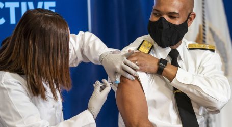 SAD izdao upute o cijepljenju protiv covida nakon alergijskih reakcija
