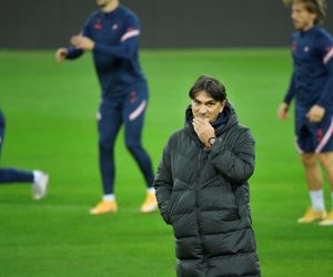 Croatia Training Soccer Football - Croatia Training - Friends Arena, Stockholm, Sweden  - November 13, 2020?Croatia coach Zlatko Dalic during training?Anders Wiklund/TT News Agency via REUTERS       ATTENTION EDITORS - THIS IMAGE WAS PROVIDED BY A THIRD PARTY. SWEDEN OUT. NO COMMERCIAL OR EDITORIAL SALES IN SWEDEN. TT NEWS AGENCY