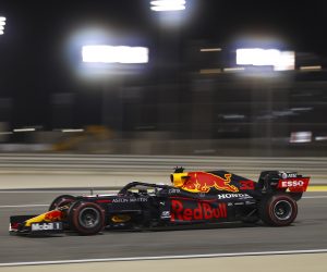 epa08862686 Dutch Formula One driver Max Verstappen of Aston Martin Red Bull Racing in action during the second practice session of the Formula One Sakhir Grand Prix at Bahrain International Circuit near Manama, Bahrain, 04 December 2020. The Formula One Sakhir Grand Prix will take place on 06 December 2020.  EPA/Hamad I Mohamed / Pool