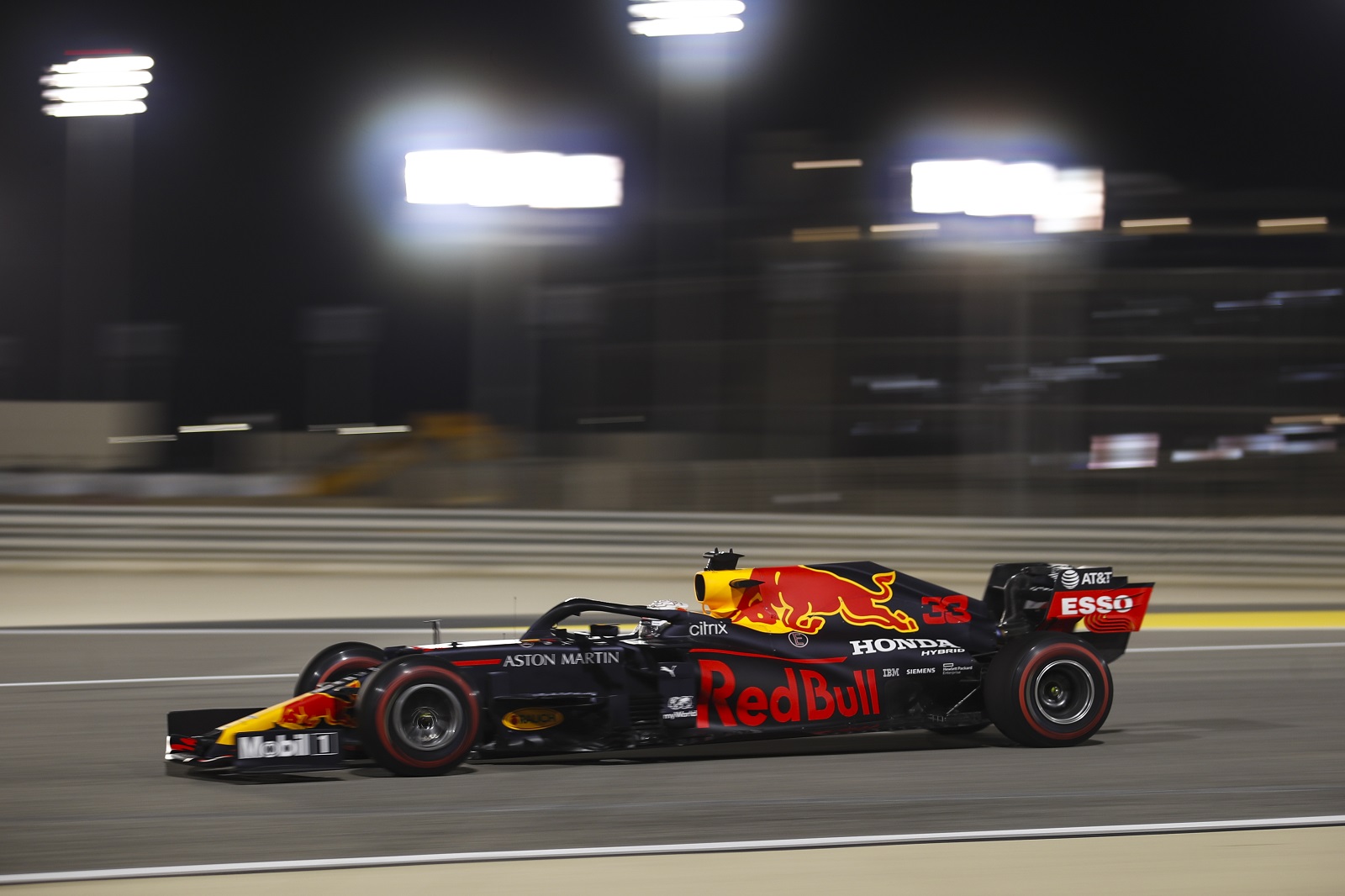epa08862686 Dutch Formula One driver Max Verstappen of Aston Martin Red Bull Racing in action during the second practice session of the Formula One Sakhir Grand Prix at Bahrain International Circuit near Manama, Bahrain, 04 December 2020. The Formula One Sakhir Grand Prix will take place on 06 December 2020.  EPA/Hamad I Mohamed / Pool