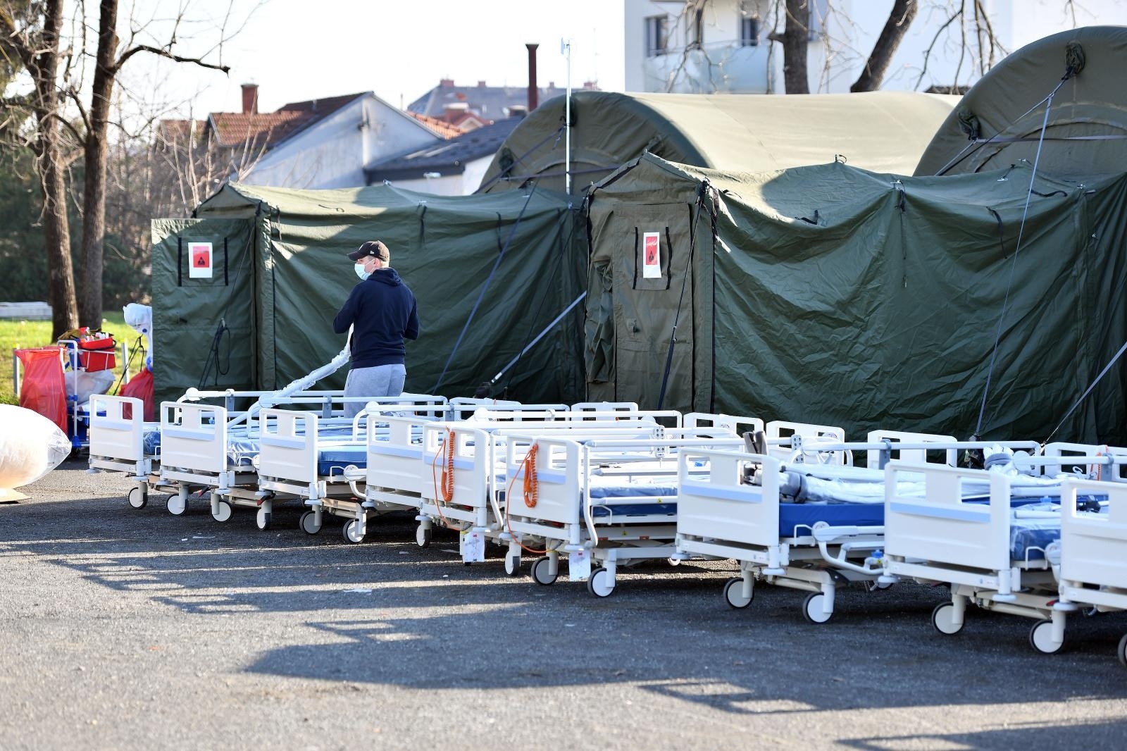 24.11.2020., Varazdin- U Opcu bolnicu Varazdin stigli novi kreveti za Covid-19 pacijente.
Photo: Vjeran Zganec Rogulja/PIXSELL