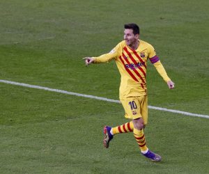 epa08923470 FC Barcelona's striker Leo Messi celebrates after scoring the 1-2 goal during the Spanish LaLiga soccer match between Athletic Bilbao and FC Barcelona held at San Mames stadium, in Bilbao, northern Spain, 06 January 2021.  EPA/Luis Tejido