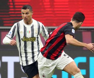 epa08923549 Juventus' Cristiano Ronaldo in action during the Italian serie A soccer match  between Ac Milan and Juventus FC at Giuseppe Meazza stadium in Milan, Italy, 06 January 2021.  EPA/MATTEO BAZZI