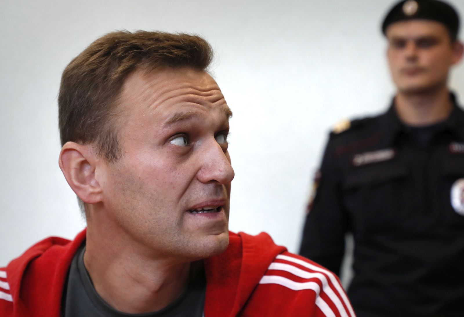 epa08934346 (FILE) - Russian opposition leader Alexei Navalny (L) attends a hearing at the Simonovsky District court in Moscow, Russia, 22 August 2019  (reissued 13 January 2021). Navalny on 13 January 2021 stated on his Twitter account that he plans to travel to Moscow on Sunday, 17 January 2021.  EPA/YURI KOCHETKOV *** Local Caption *** 55729299
