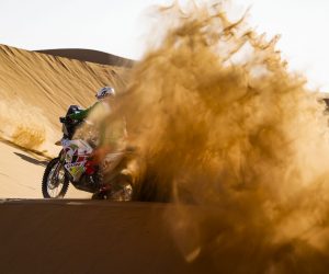epa08918931 Pierre Cherpin Pierre of France, Husqvarna, in action during the 2nd stage of the Dakar 2021 between Bisha and Wadi Al Dawasir, in Saudi Arabia on January 4, 2021.  EPA/Florent Gooden HANDOUT via ASO SHUTTERSTOCK OUT HANDOUT EDITORIAL USE ONLY/NO SALES/NO ARCHIVES