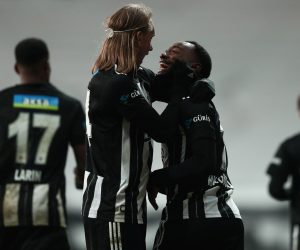epa08944412 Georges-Kevin N'Koudou (R) of Besiktas celebrates with teammate Domagoj Vida (L) after scoring the 2-0 goal during the Turkish Super League soccer derby match between Besiktas and Galatasaray in Istanbul, Turkey, 17 January 2021.  EPA/SEDAT SUNA