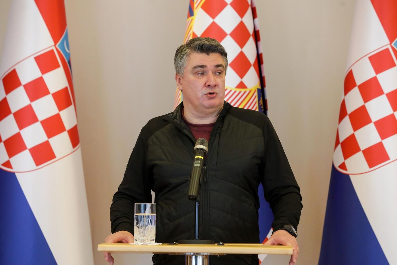 07.01.2021., Zagreb - Predsjednik Republike Zoran Milanovic dao je izjavu medijima nakon sto se javno cijepio protiv koranavirusa. Photo: Robert Anic/PIXSELL