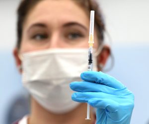 08.01.2021., Sibenik - Protiv covida-19 cijepljeno je prvih 60 zdravstvenih djelatnika. Photo: Dusko Jaramaz/PIXSELL
