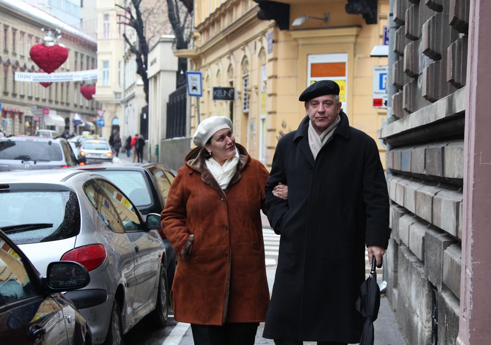 09.01.2010., Gajeva, Zagreb - Bivsi premijer dr. Ivo Sanader sa suprugom Mirjanom u setnji sredistem grada.
Photo: Patrik Macek/PIXSELL