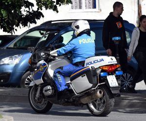 10.06.2020., Slavonski Brod, Policajac na sluzbenom motociklu.
Photo: Ivica Galovic/PIXSELL