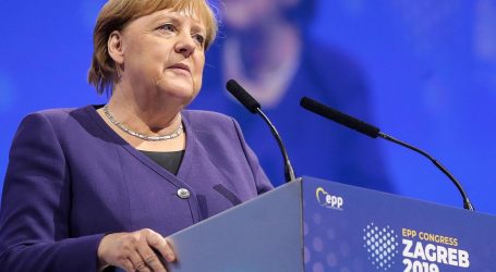 Gospodarski forum u Davosu: Merkel pozvala na “ravnomjernu” raspodjelu cjepiva u svijetu