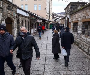 28.12.2020., Sarajevo, Bosna i Hercegovina - Na ulicama je u prosincu ove godine znatno manji broj turista i bez javnog doceka Nove godine.

Photo: Armin Durgut/PIXSELL