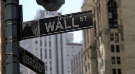 Wall Street porastao nakon nesigurnog trgovanja. Azijske burze ratu, dolar slabi