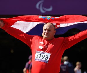 London, 31.08.2012 - Drugog dana paraolimpijskih igara u Londonu Hrvatska je osvojila drugu medalju. Darko Kralj je u bacanju kugle osvojio srebrnu medalju s hicem 14,21 m (987 bodova).
foto FaH/ Damir SENÈAR /ds