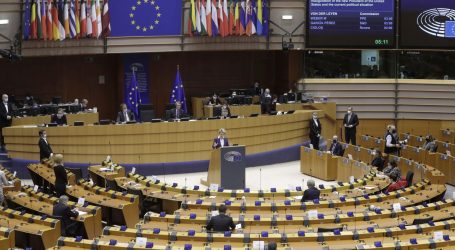 Europarlamentarci odobrili 672,5 milijardi eura za oporavak