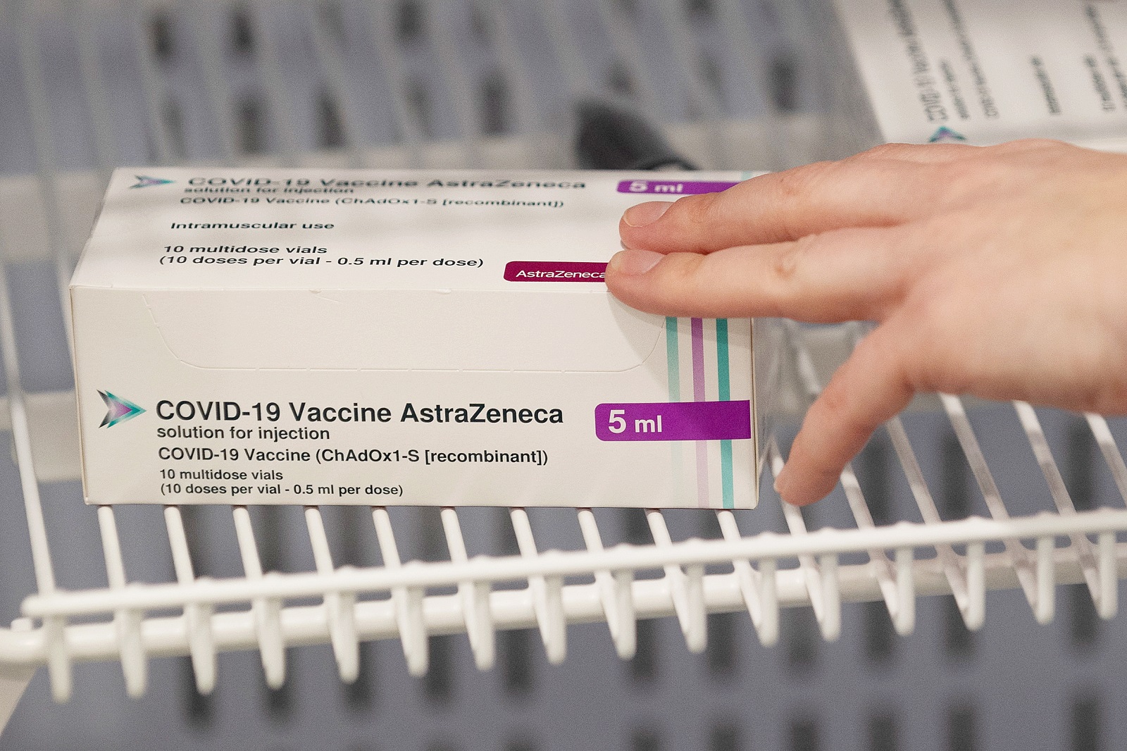 epa08968294 (FILE) - The Covid-19 AstraZeneca Covid-19 vaccine in a refrigerator at Robertson House in Stevenage, Hertfordshire, Britain, 11 January 2021 (reissued 27 January 2021). BAstraZeneca has rejected EU's criticism of its vaccine rollout process, after the company had announced delays in delivering the agreed doses to the bloc.  EPA/JOE GIDDENS / POOL *** Local Caption *** 56613507