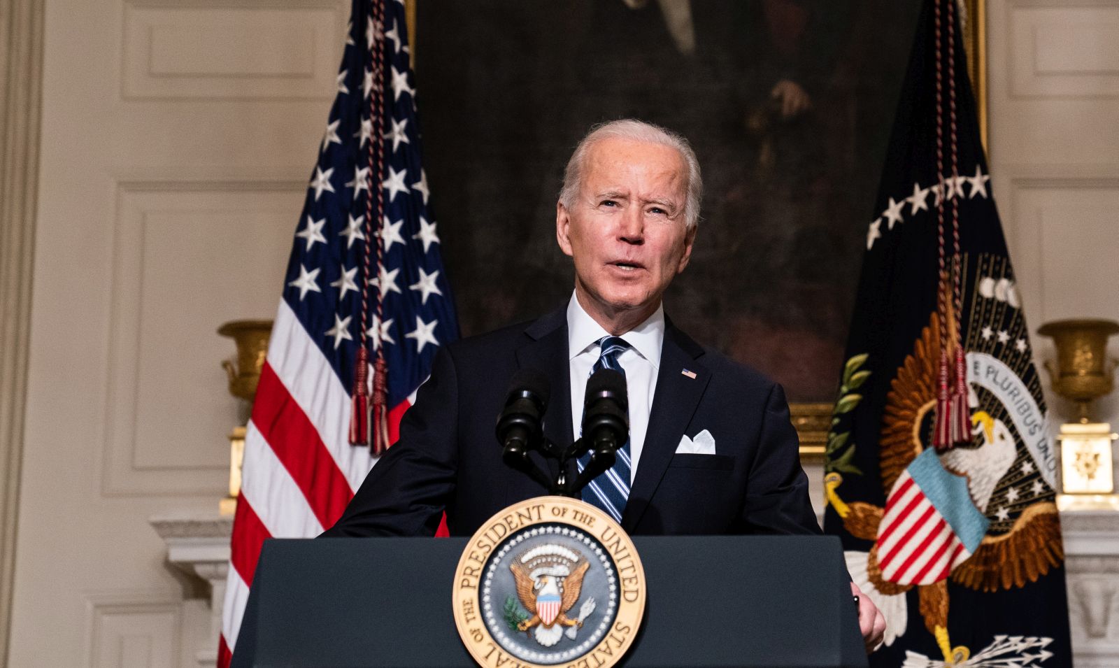 epa08969468 US President Joe Biden delivers remarks on his administration’s response to climate change at an event in the State Dining Room of the White House in Washington, DC, USA, 27 January 2021.  EPA/Anna Moneymaker / POOL