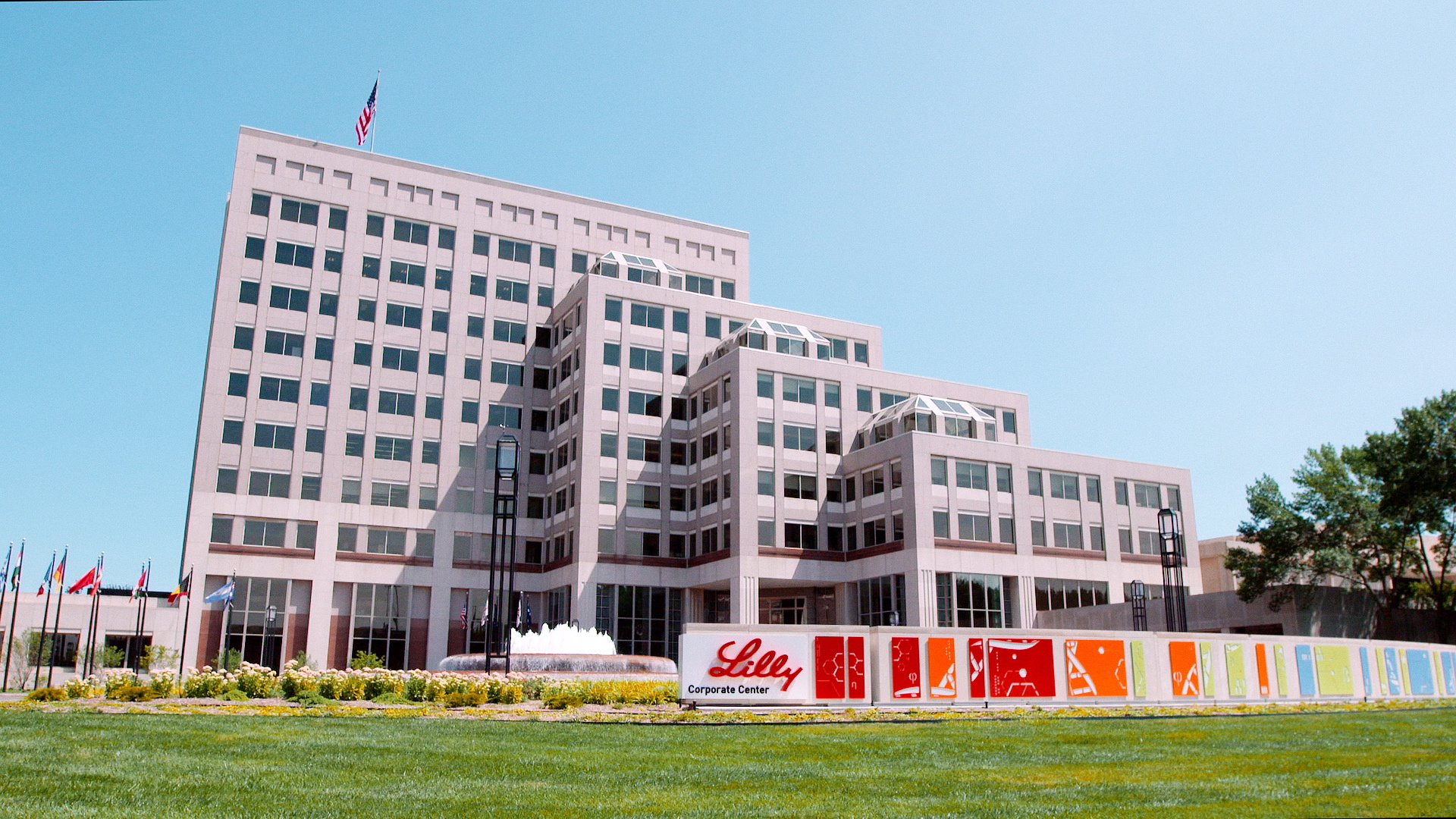 epa08970572 A undated handout image made available by the Eli Lilly and Company, showing the Lilly corporate headquarters in Indianapolis, Indiana, United States (issued 28 January 2021). Eli Lilly and Company is due to release their 4th quarter 2020 results on 29 January 2021.  EPA/LILLY.COM / HANDOUT  HANDOUT EDITORIAL USE ONLY/NO SALES *** Local Caption *** 52723524