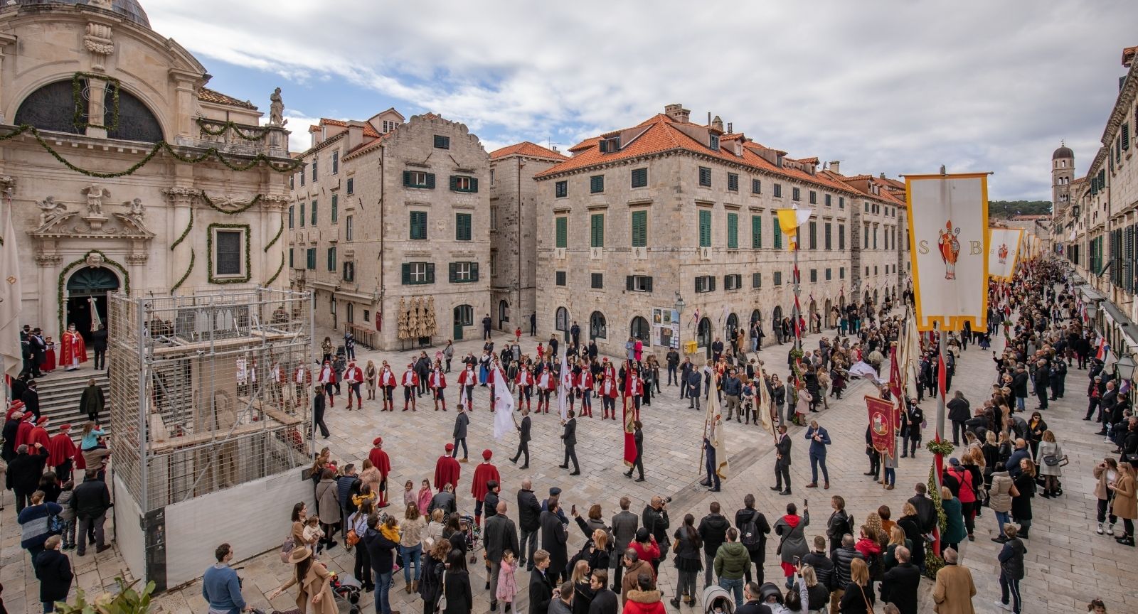 03.02.2021., Dubrovnik - Blagdan svetog Vlaha, zastitnika grada. Dubrovnik slavi svog nebeskog zastitnika, svetoga Vlaha, po 1049. put, no ove godine u posebnim uvjetima zbog pandemije koronavirusa. 
Photo: Grgo Jelavic/PIXSELL