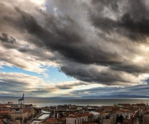 09.02.2021. Rijeka - Promjenjivo vrijeme nad gradom. Photo: Nel Pavletic/PIXSELL