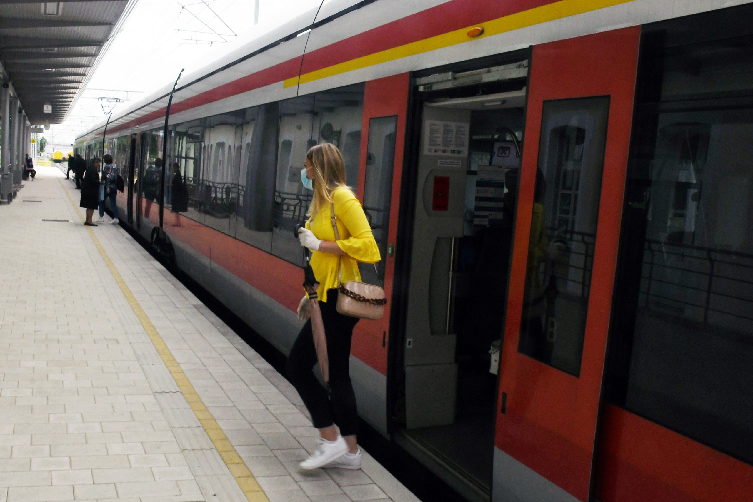 11.05.2020., Sisak - Nakon sto je 22.ozujka prekinut zeljeznicki promet, od danas putnicki vlakovi ponovo voze.
Photo: Nikola Cutuk/PIXSELL