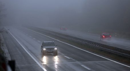 HAK: Magla u Gorskom kotaru usporava promet