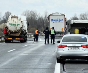 22.03.2021., Okucani - U prevrtanju kamiona srbijanskih registarskih oznaka cetvero ljudi je poginulo. Photo: Ivica Galovic/PIXSELL