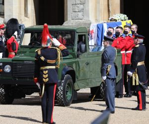 epa09141490 A handout picture provided by the British Ministry of Defence (MOD) shows Service Chiefs and the Major General’s party beside the Land Rover which will carry The Duke Of Edinburgh's coffin at Windsor Castle, in Windsor, Britain, 17 April 2021. More than 730 members of Armed Forces personnel have taken part in the funeral ceremony at Windsor Castle. Britain's Prince Philip, the Duke of Edinburgh, has died on 09 April 2021 aged 99.  EPA/Sgt Jimmy Wise/HANDOUT MANDATORY CREDIT: MOD/CROWN COPYRIGHT HANDOUT EDITORIAL USE ONLY/NO SALES
