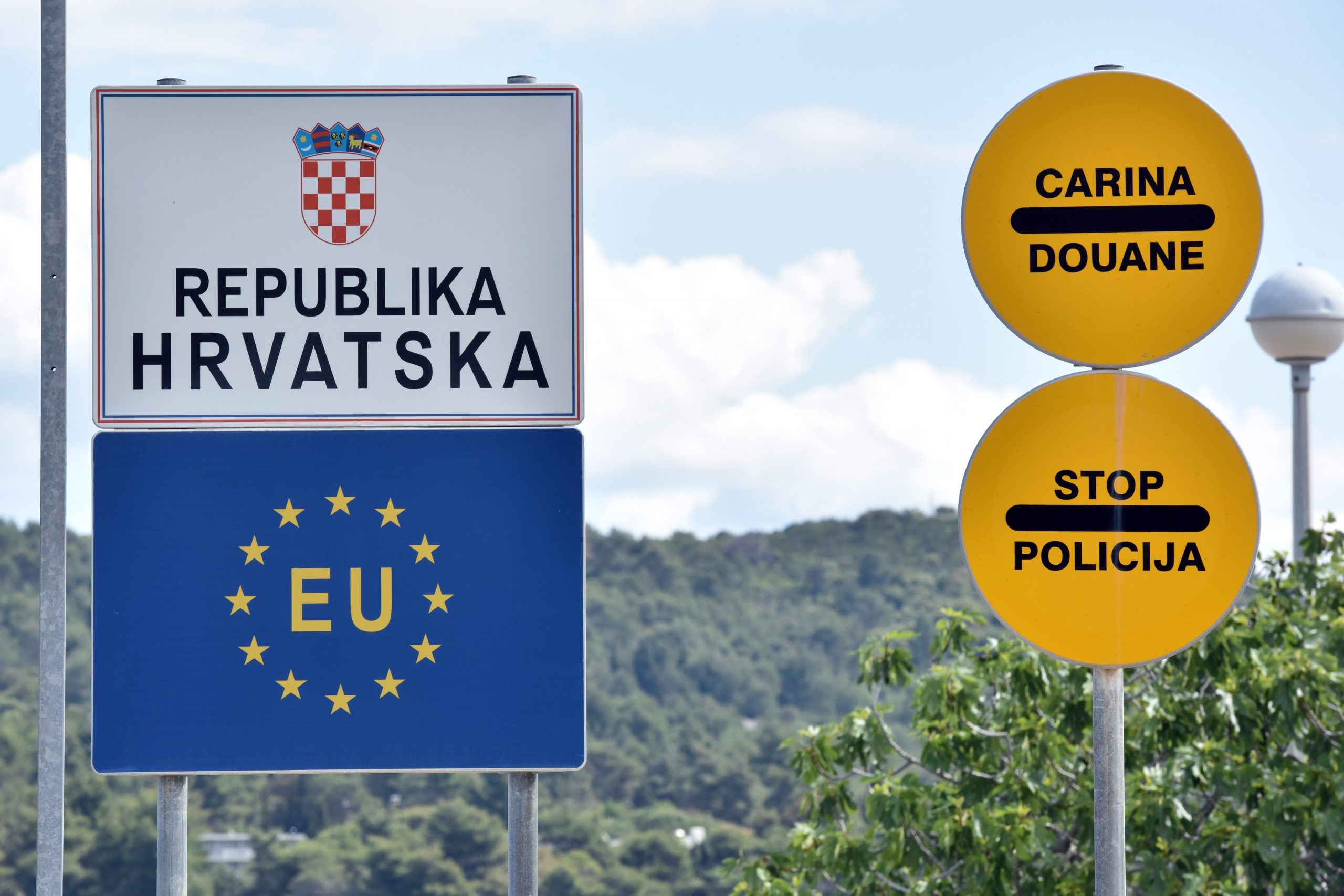 10.05.2017., Hvar - Oznaka drzavne granice - Republika Hrvatska i Europska unija
Photo: Hrvoje Jelavic/PIXSELL