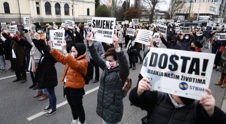 U Sarajevu ponovno prosvjedi protiv vlasti zbog pandemije, 1300 novozaraženih