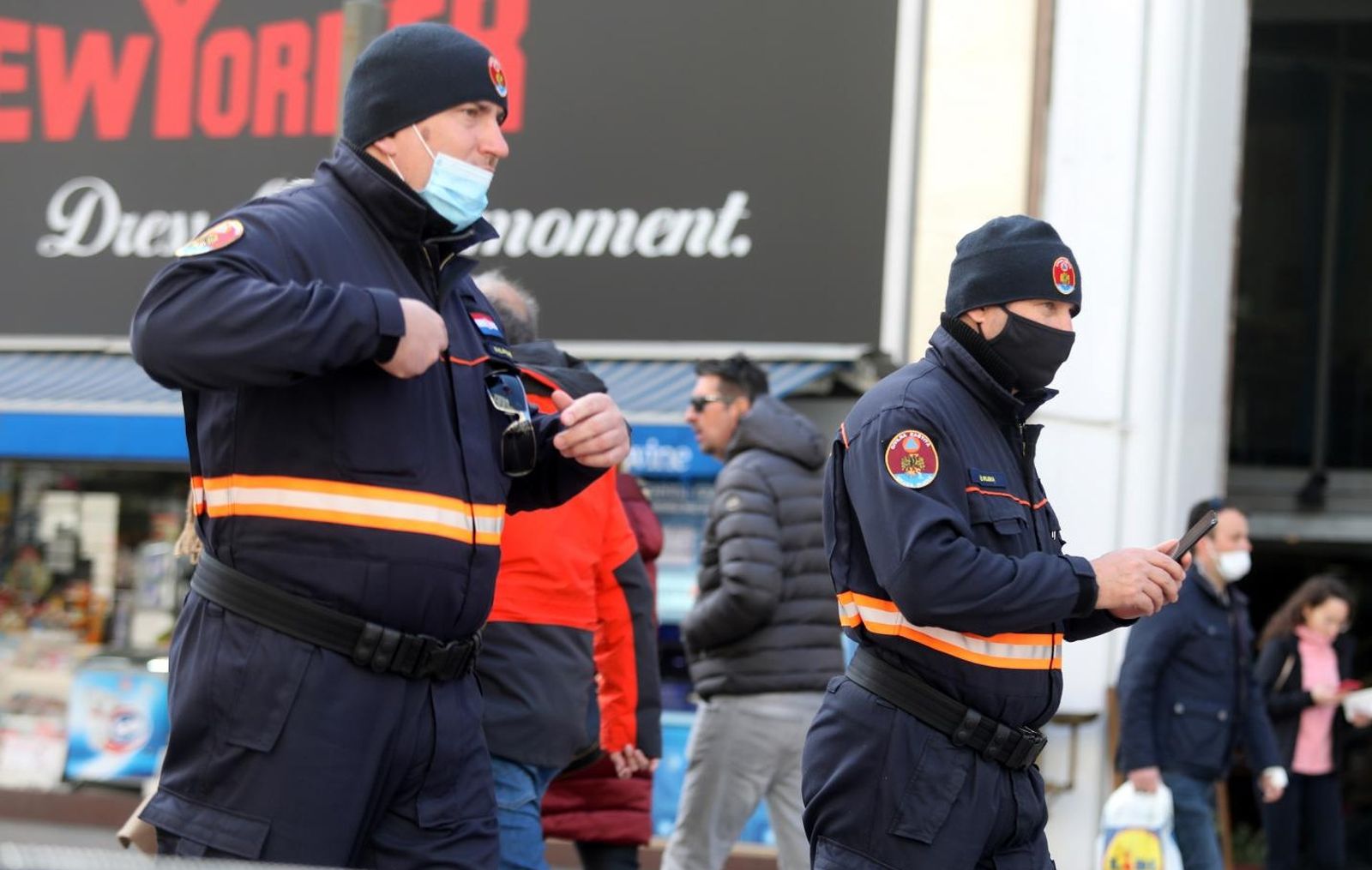 23.03.2021., Rijeka - Pripadnici Civilne zastite u patroli centrom grada.
Photo: Goran Kovacic/PIXSELL