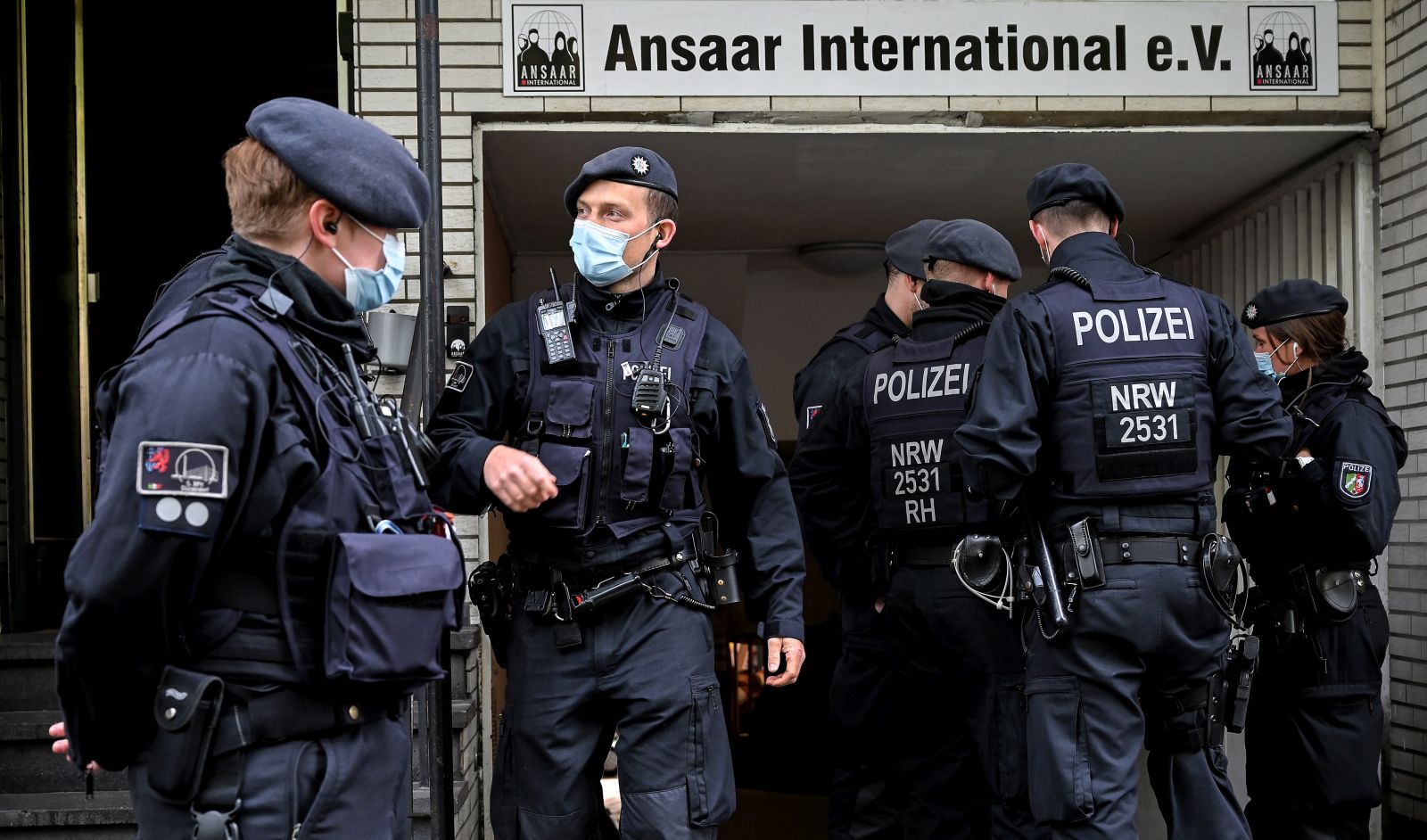 epa09178523 Police searches the premises of the Ansaar International aid organization in Duesseldorf, Germany, 05 May 2021. German Interior Minister Horst Seehofer has banned Ansaar International and its sub-organizations. Police is searching apartments and garages in ten German states, with a focus on North Rhine-Westphalia.  EPA/SASCHA STEINBACH