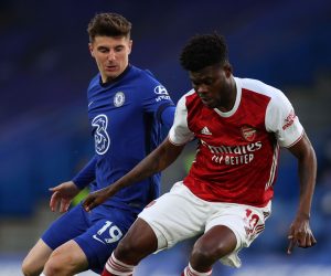 epa09194995 Arsenal's Thomas Partey (R) in action against Chelsea's Mason Mount (L) during the English Premier League soccer match between Chelsea FC and Arsenal FC in London, Britain, 12 May 2021.  EPA/Catherine Ivill / POOL EDITORIAL USE ONLY. No use with unauthorized audio, video, data, fixture lists, club/league logos or 'live' services. Online in-match use limited to 120 images, no video emulation. No use in betting, games or single club/league/player publications.