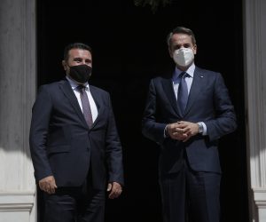 epa09196961 Greece's Prime Minister Kyriakos Mitsotakis (R) welcomes Prime Minister of North Macedonia Zoran Zaev (L), at the Maximos Mansion, after their meeting in Athens, Greece, 13 May 2021. Prime Minister of North Macedonia Zoran Zaev is in Athens to participate in the Delphi Economic Forum VI, held under the auspices of the Greek president.  EPA/KOSTAS TSIRONIS