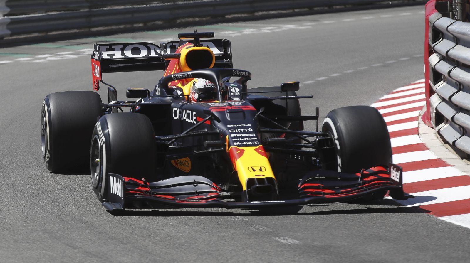 epa09214488 Dutch Formula One driver Max Verstappen of Red Bull Racing in action during the first practice session of the Formula One Grand Prix of Monaco at the Circuit de Monaco in Monte Carlo, 20 May 2021. The Formula One Grand Prix of Monaco will take place on 23 May 2021.  EPA/SEBASTIEN NOGIER