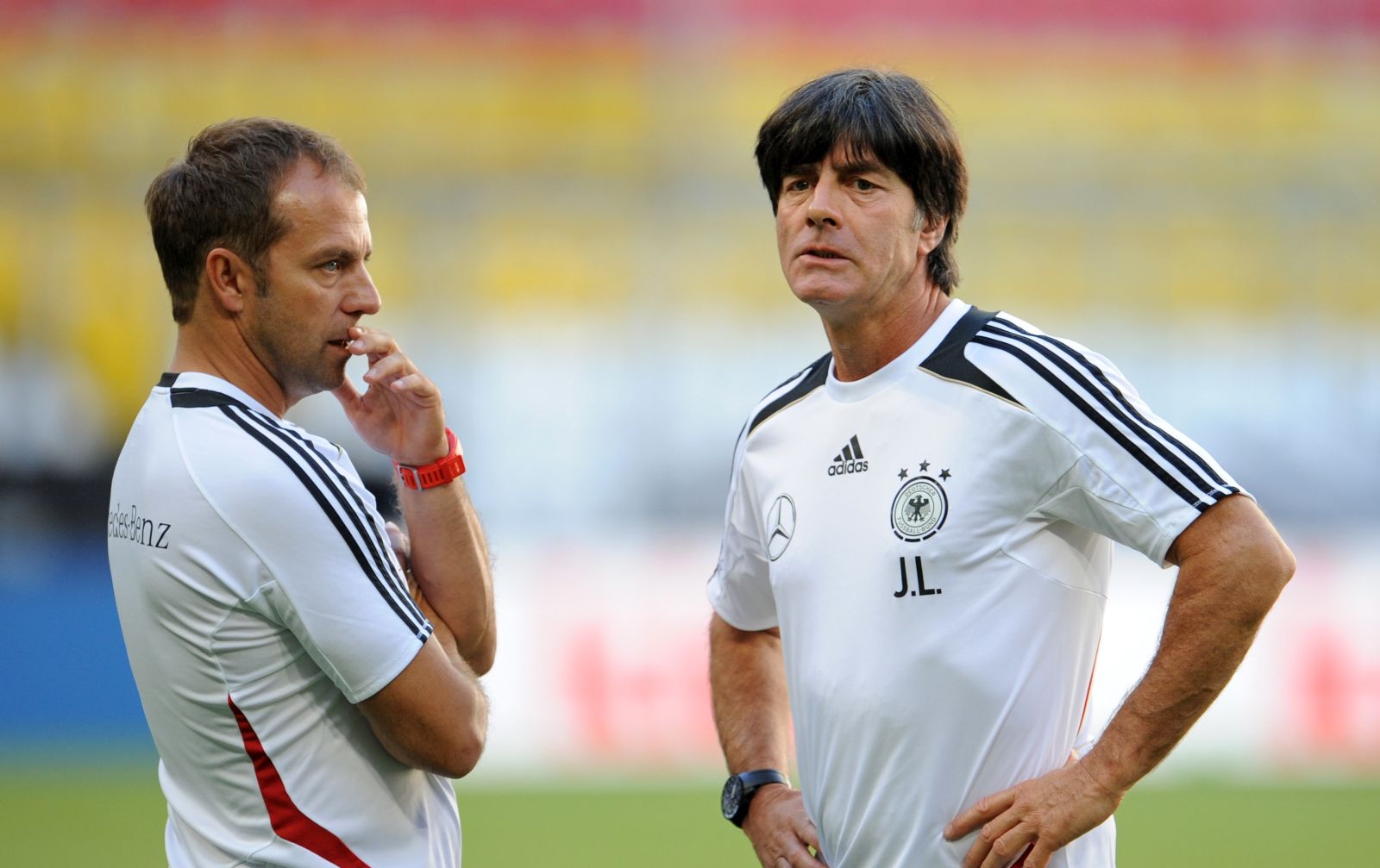 epa09226367 (FILE) - German national soccer team head coach Joachim Loew (R) and assistant coach Hansi Flick (L) lead their team's training session in Munich, Germany, 05 September 2013 (re-issued on 25 May 2021). Hansi Flick will become new head coach of the German national soccer team, the German Football Association (DFB) confirmed on 25 May 2021. Flick will succeed incumbent coach Joachim Loew after the UEFA EURO 2020 soccer championship.  EPA/ANDREAS GEBERT  GERMANY OUT *** Local Caption *** 50983253