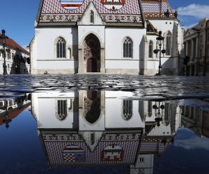 05.10.2020., Zagreb - Crkva svetog Marka na Gornjem gradu, odraz u vodi. 
Photo: Patrik Macek/PIXSELL