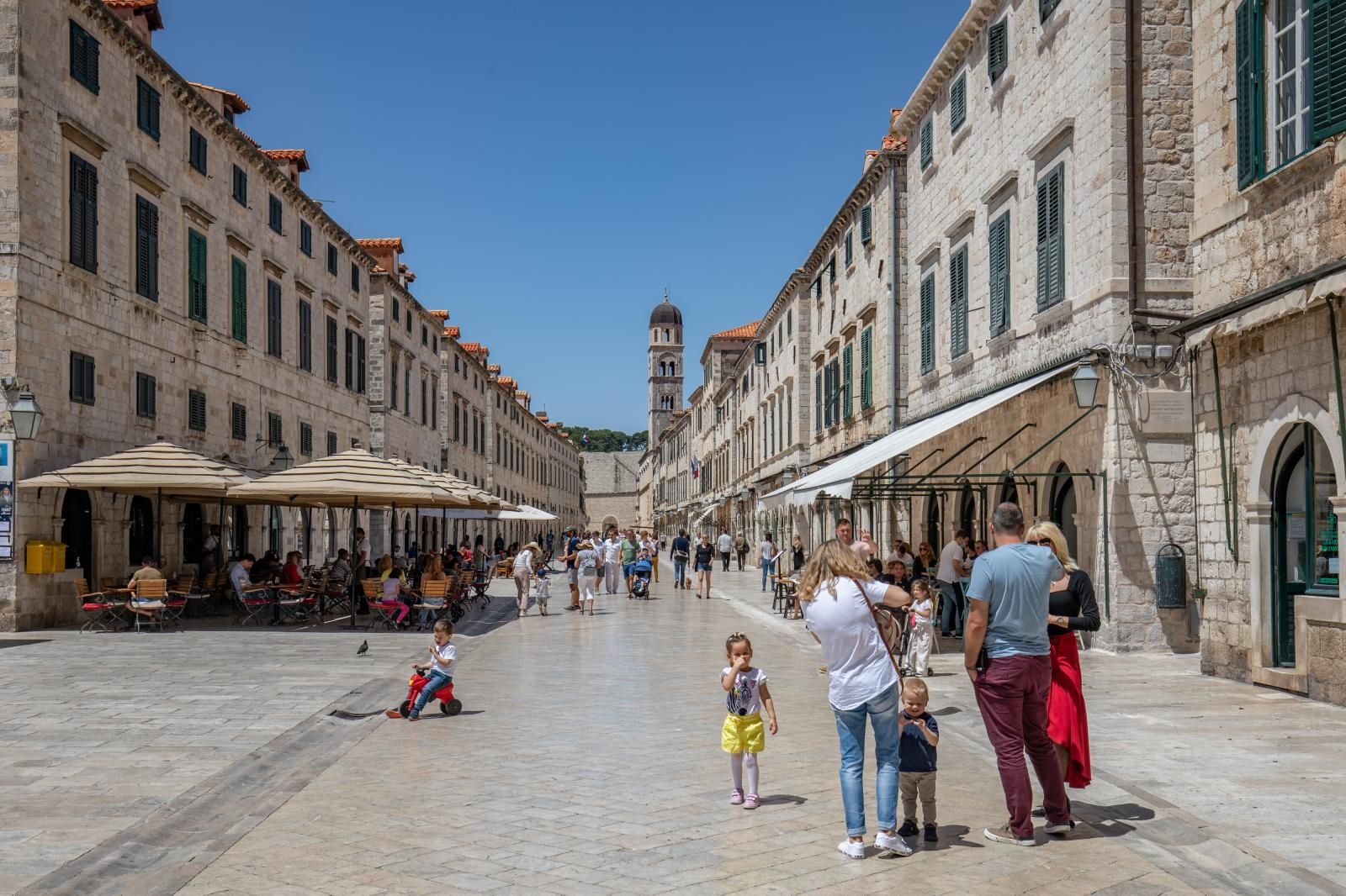 23.06.2021., Stara gradska jezgra, Dubrovnik - Gradski kadrovi. Svakim danom sve vise gostiju u gradu.
Photo: Grgo Jelavic/PIXSELL