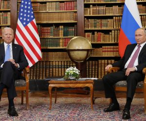 epa09276144 US President Joe Biden (L) and Russia's President Vladimir Putin (R) meet during the US-Russia summit at Villa La Grange in Geneva, Switzerland, 16 June 2021.  EPA/DENIS BALIBOUSE / POOL