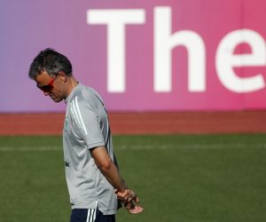 epa09299411 Spanish National team head coach Luis Enrique leads a training session of the team at Las Rozas Sports Complex in Madrid, Spain on 24 June 2021. Spain will face Croatia on 28 June in a UEFA Euro 2020 round of 16 soccer match.  EPA/JAVIER LIZON
