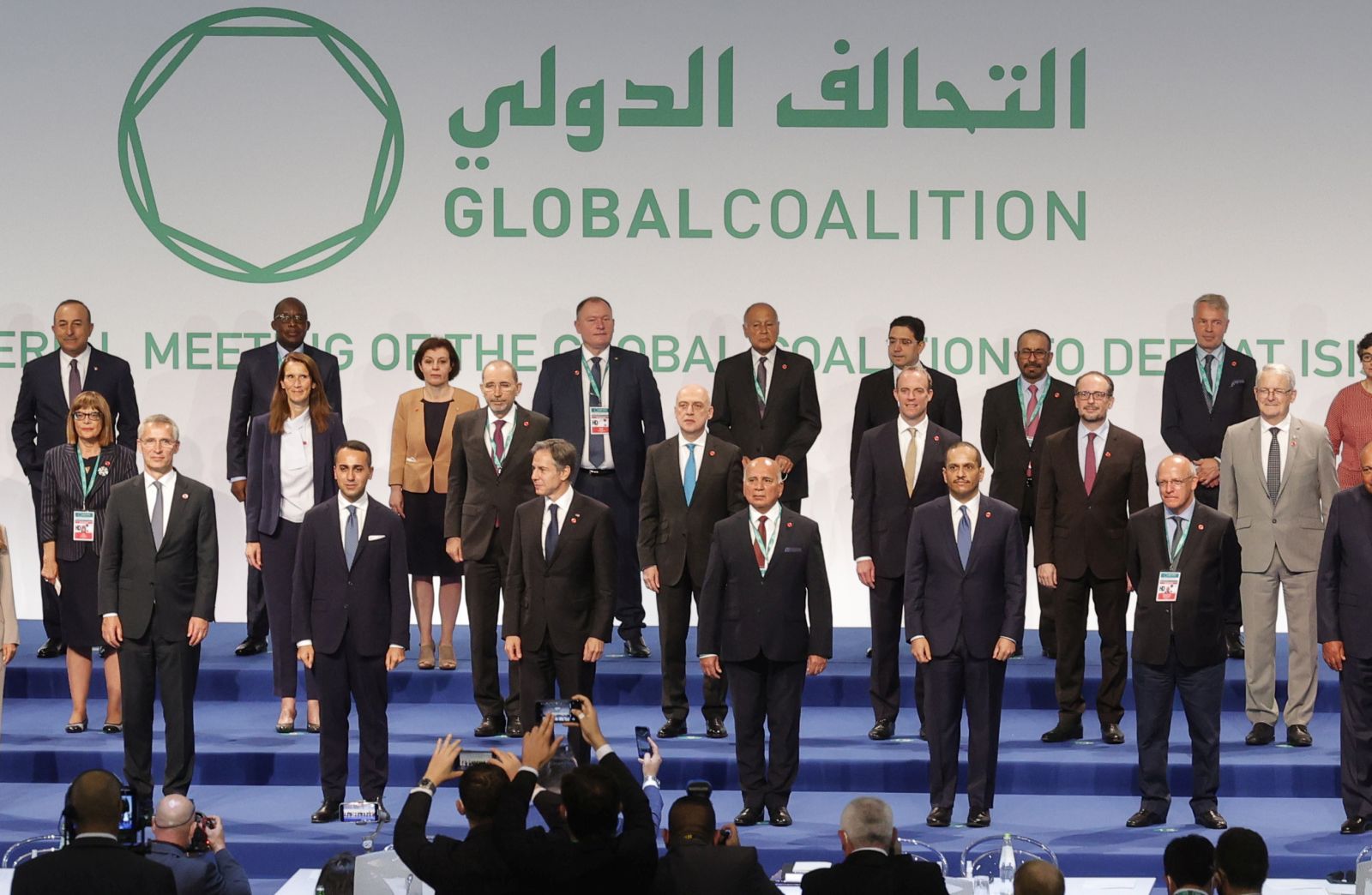 epa09307455 Dignitaries line up for a family photo during the G20 Ministerial Meeting of the Global Coalition to Defeat ISIS (Islamic State, IS) in Rome, Italy, 28 June 2021.  EPA/GIUSEPPE LAMI