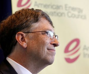 FILE PHOTO: Microsoft Chairman Bill Gates attends news conference about U.S. energy innovation in Washington FILE PHOTO: Microsoft Chairman Bill Gates listens during a news conference with fellow U.S. executives about their group's recommendations to Congress and the president to revolutionize U.S. energy innovation at the Newseum in Washington June 10, 2010. REUTERS/Richard Clement/File Photo Richard Clement