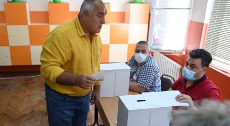 Tijesni rezultati: Na bugarskim parlamentarnim izborima vodi stranka bivšeg premijera